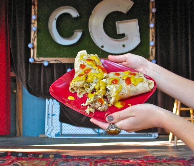 Please welcome to the Common Grounds stage, Crucero breakfast burritos