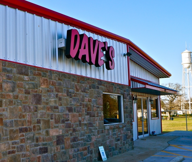 Dave&#039;s Burger Barn re-opens to big crowd