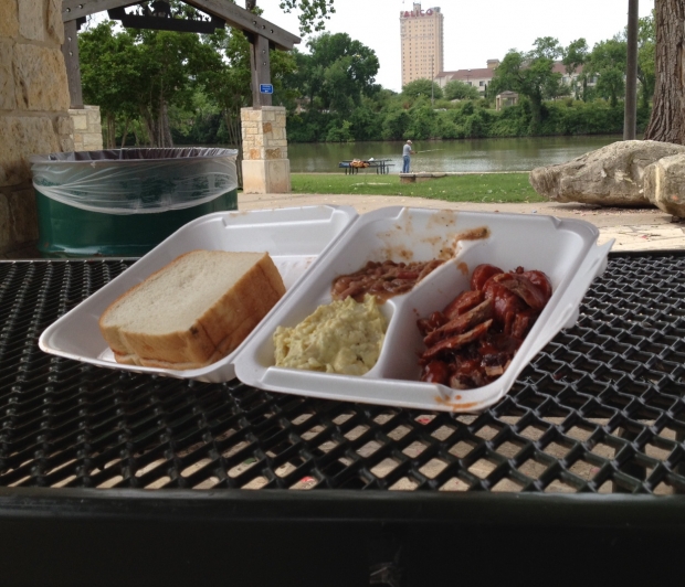 DeMaria&#039;s BBQ hits the springtime spot